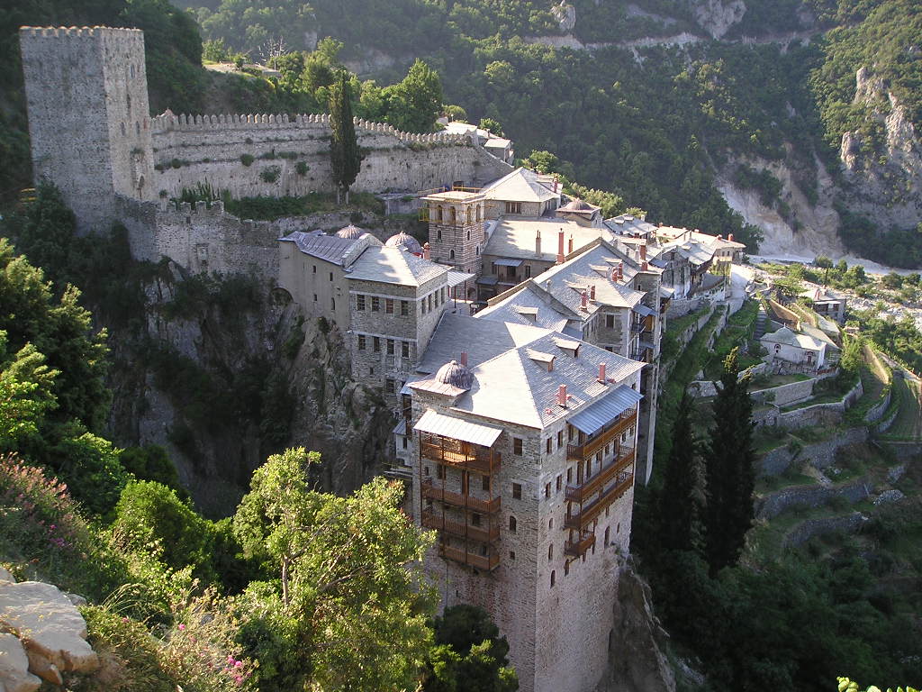 Georgian artist’s works on Mount Athos monasteries geotv.ge